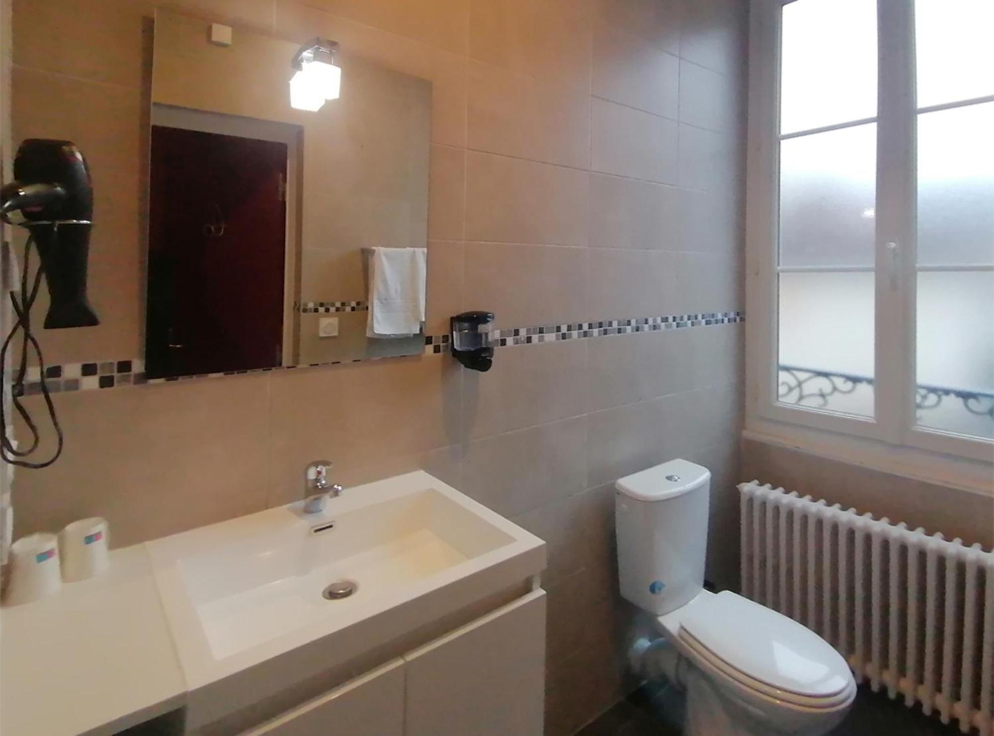 Hotel Le Dormeux Mehun-sur-Yevre Kültér fotó